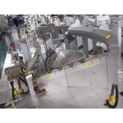 汽車零部件內（nèi）飾檢具